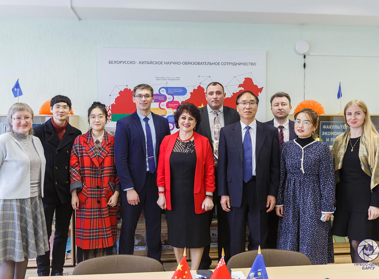 В университете прошел IV Международный научно-практический круглый стол «Беларусь и Китай: многовекторность сотрудничества»