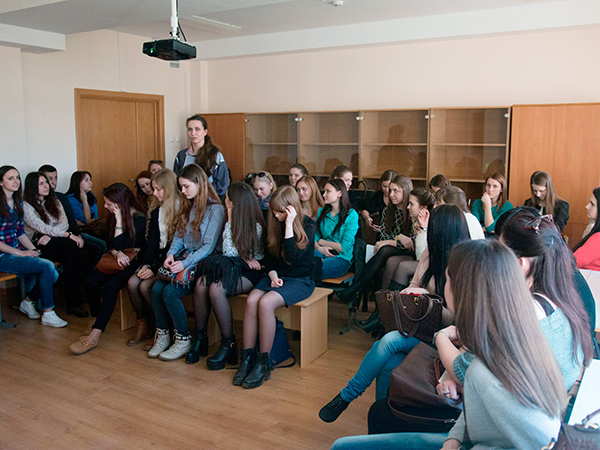 На факультете славянских и германских языков прошла очередная встреча в рамках «English Speaking Club» 