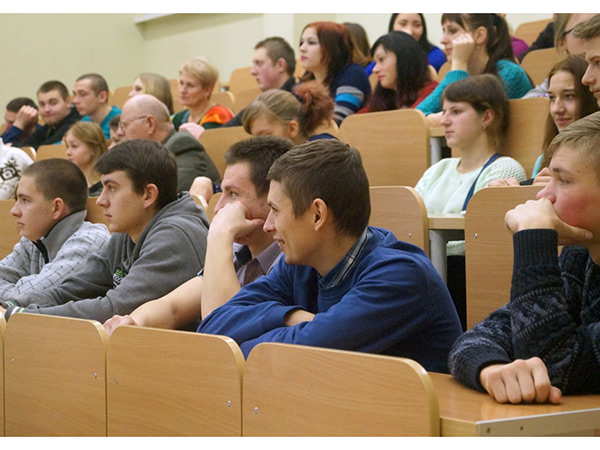 Преподаватель из Польши Иоланта Пекут прочитала лекции на инженерном факультете