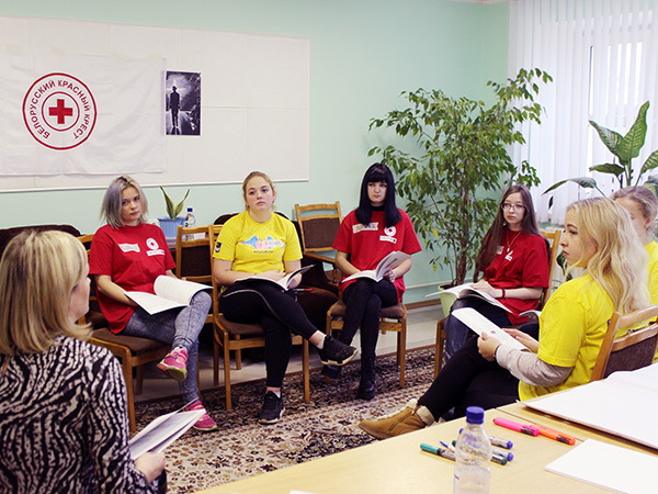Обучающий тренинг по подготовке волонтеров-инструкторов в сфере профилактики ВИЧ-инфекции состоялся 22 ноября в БарГУ