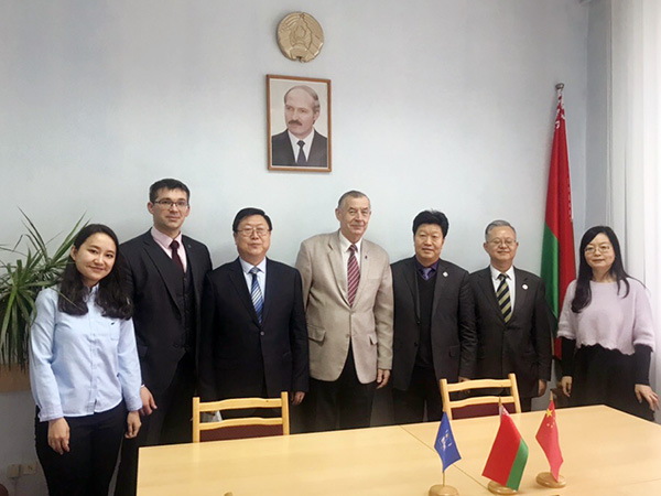 Университет посетила делегация Управления образования провинции Ганьсу