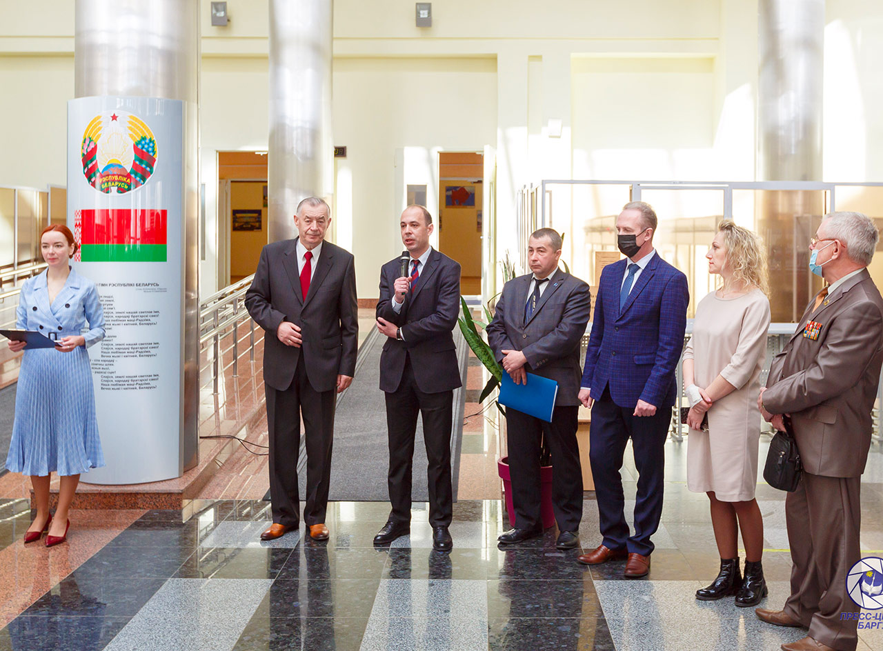 В БарГУ состоялось торжественное открытие выставки «Белорусы на защите Сталинграда»