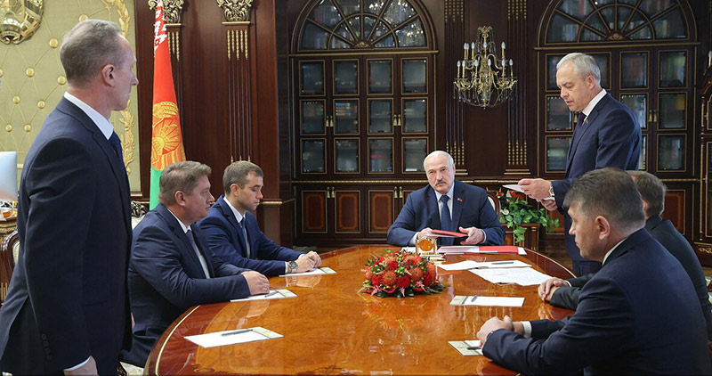 Президент Республики Беларусь Александр Григорьевич Лукашенко согласовал назначение Александра Николаевича Унсовича на должность ректора БарГУ