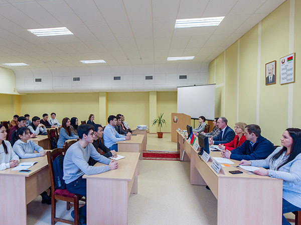 Встреча студентов из числа граждан Узбекистана с администрацией БарГУ