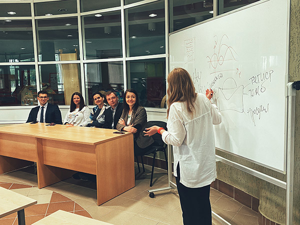 В БарГУ была проведена первая конференция в формате TED talks!