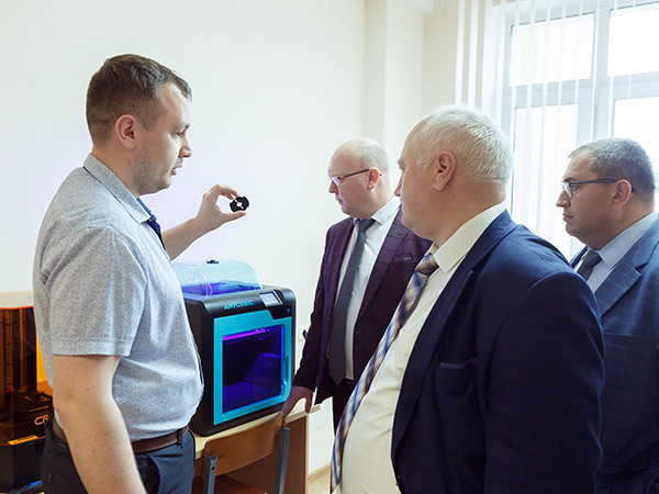 БарГУ посетила делегация Нижегородского государственного инженерно-экономического университета