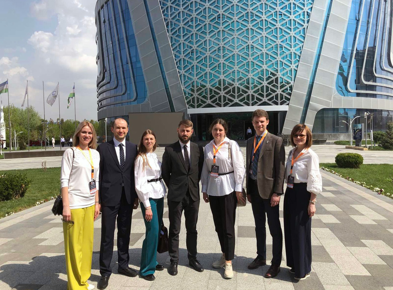 БарГУ принимает участие в Международной выставке «Образование и карьера» в Узбекистане