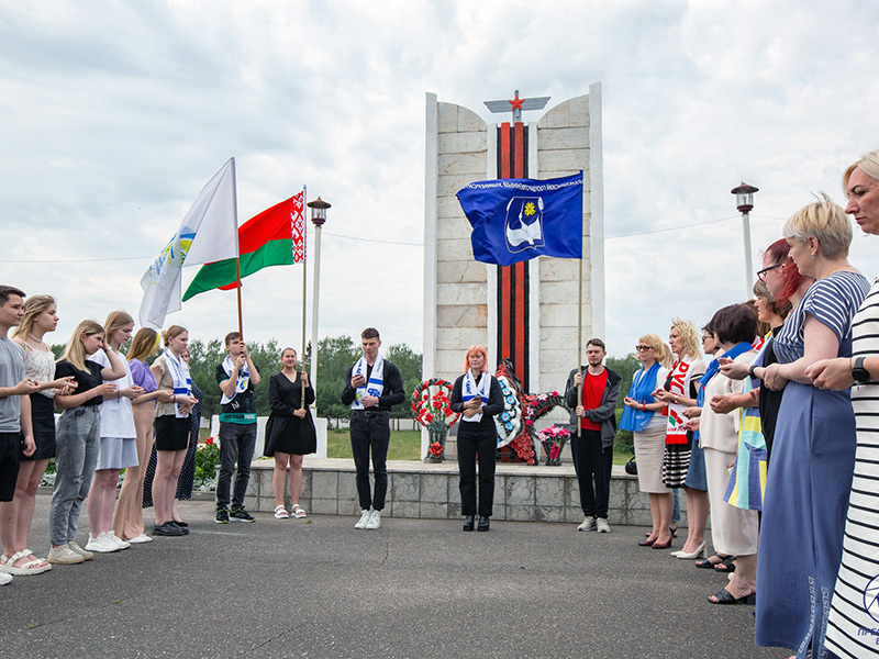 Минута молчания, приуроченная Дню всенародной памяти жертв Великой Отечественной войны и геноцида белорусского народа